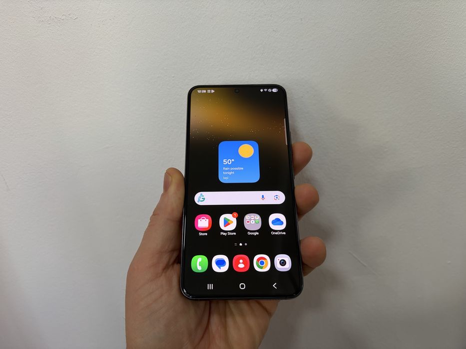 Samsung Galaxy S22, 128 gb, 8 gb ram, 5G, Black