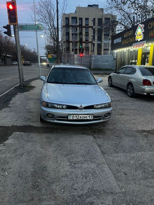 Митсубиши Галант