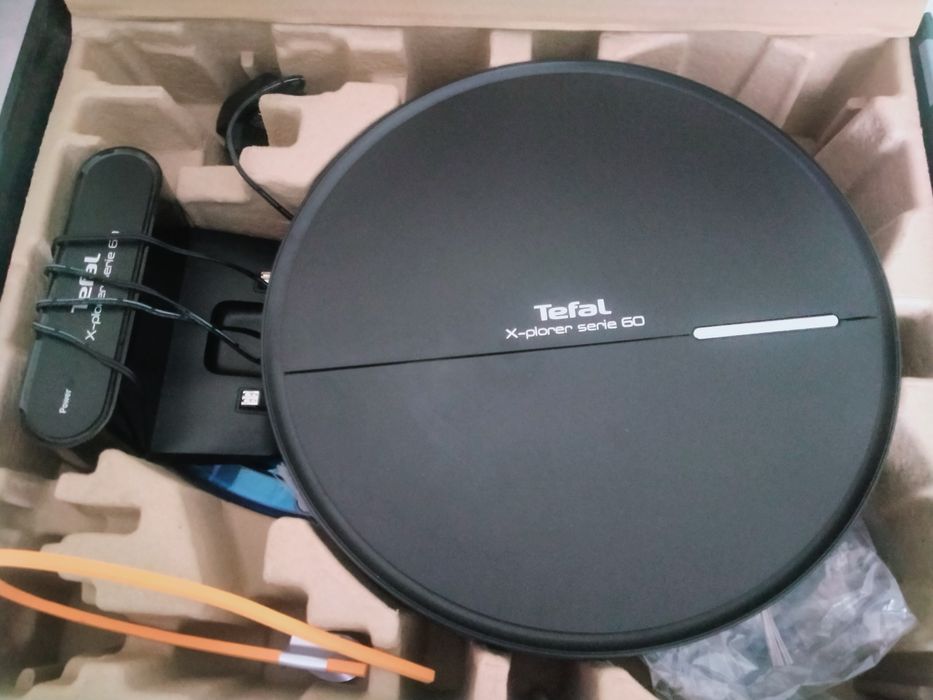 Продам робот пылесос