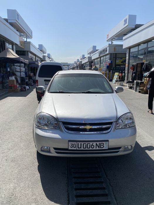 Lasetti 1.8 holati zur yili 2013