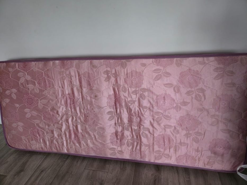 Отдам матрас бесплатно