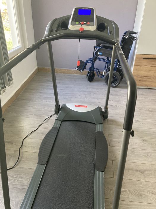 vând bandă pentru recuperare medicală