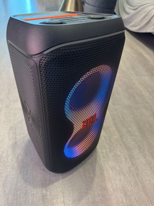 Vand 2 boxe jbl partybox 120