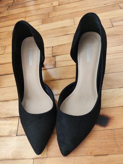 Продам кожаные туфли 39,40 размер