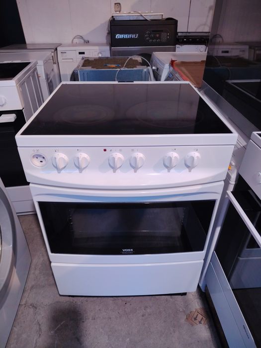 Печка +гаранция. Свободно стояща. Конвекция. Керамичен плот. Доставка