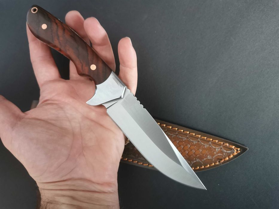 Ловен нож с кания от ествествена кожа HTWM-76 Full Tang
