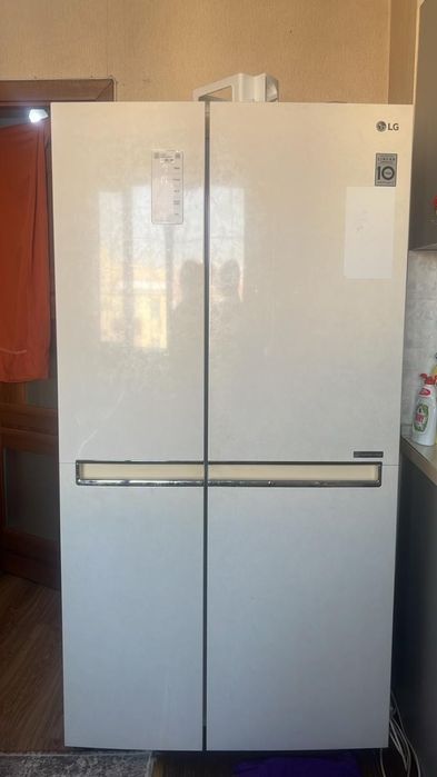 Холодильник LG продам