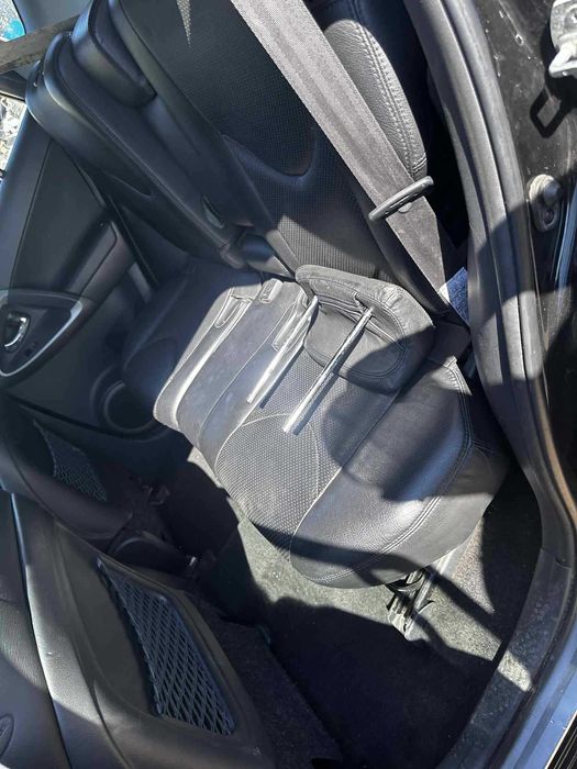 На части: Toyota RAV4 2.2 D4D 136 к с  2007