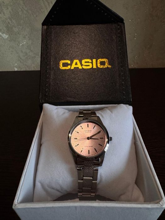 Часы Casio Quartz