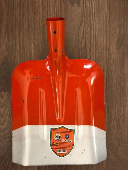 Лопаты разные в ассортименте