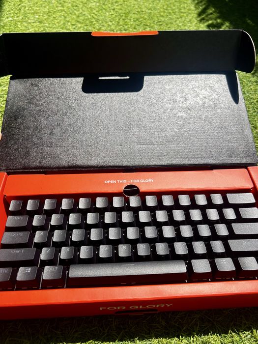SteelSeries Apex Pro Mini /клавиатура последна серия
