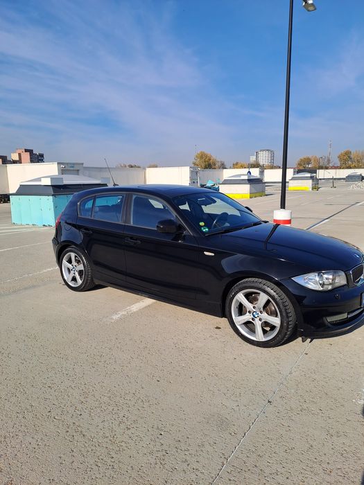 BMW Seria1 118D/143 CP/ 2011