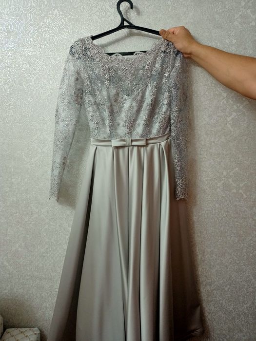 Вечернее платье 44-46 новое