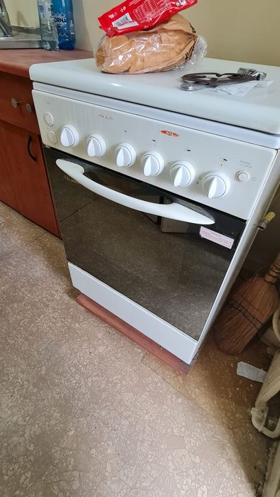 Aragaz  zanussi stare bună