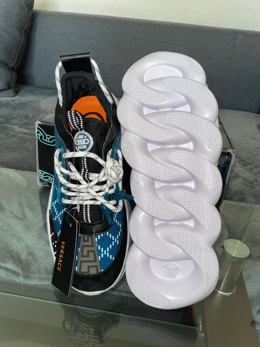 Versace Chain Reaction