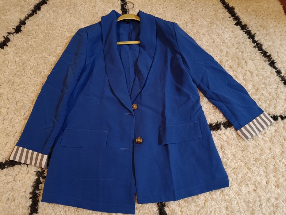 Дамски блейзер -