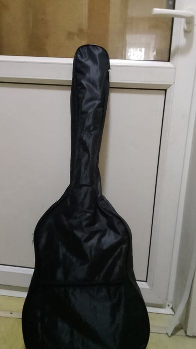 Продам гитару новая