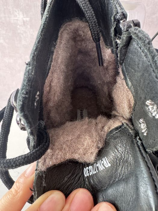 Продам детские ботинки