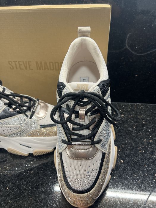 Обувки Steve Madden в камъни