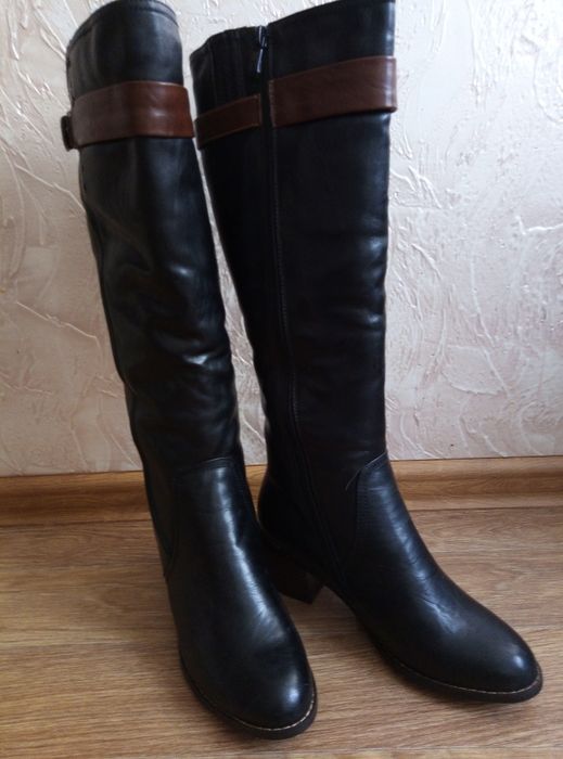 Продам зимние сапоги новые