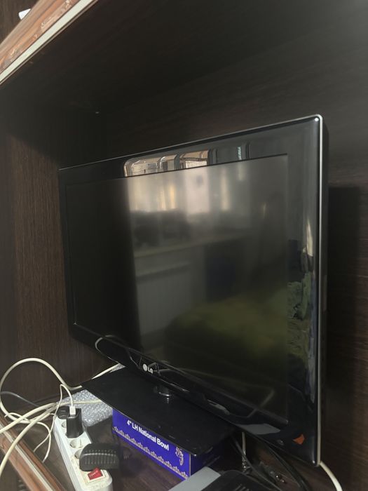 Продам телевизор LG