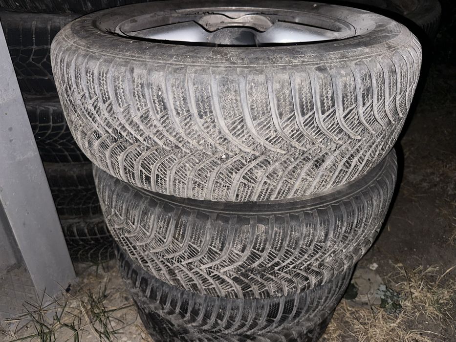 Гуми с джанти за нисан алмера