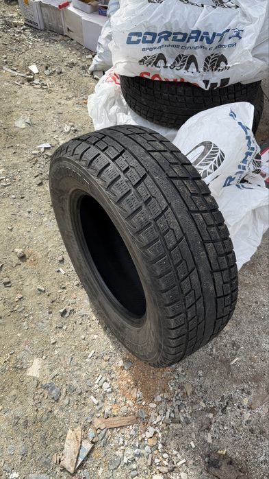 Продам резину липучка R17