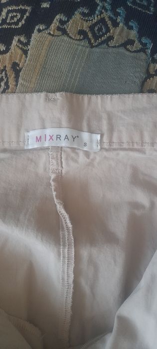 Продам джинсы женские
