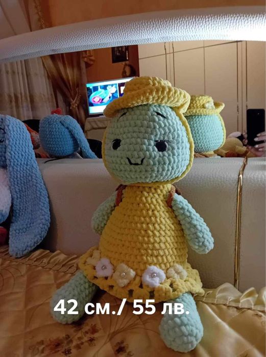 Плетени играчки Амигуруми над 40 см.