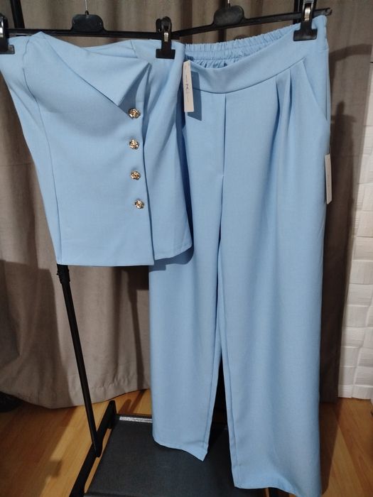 Дамски комплект в черно, жълто, синьо,бежаво