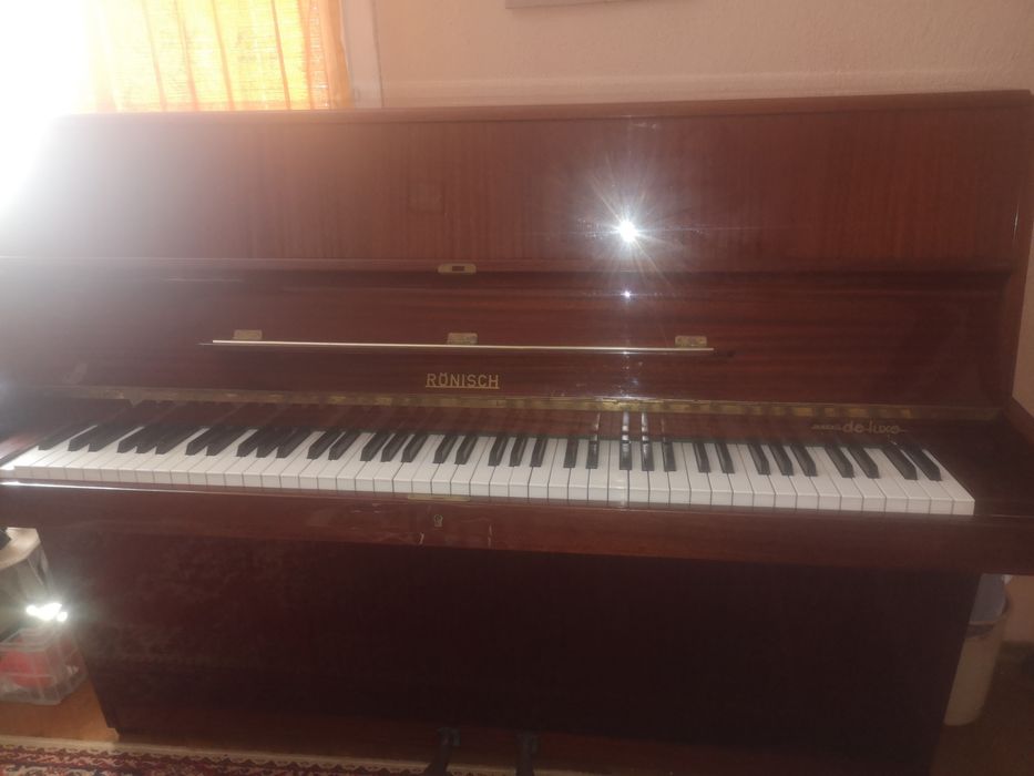 Немско пиано,, Рьониш,, модел Де лукс Коледна цена