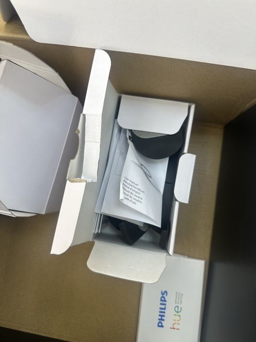 LED ленти Philips Hue Play Gradient PC 24-27