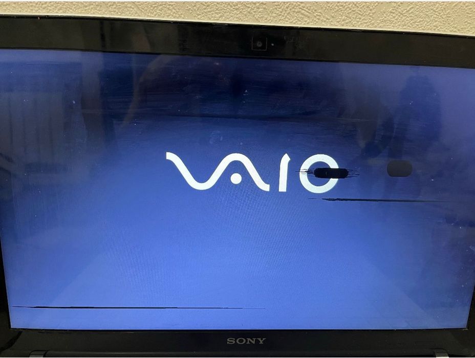 Ноутбук сатылады