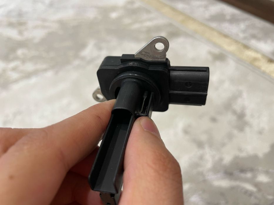 Продам ДМРВ на Камри 40 Оригинал