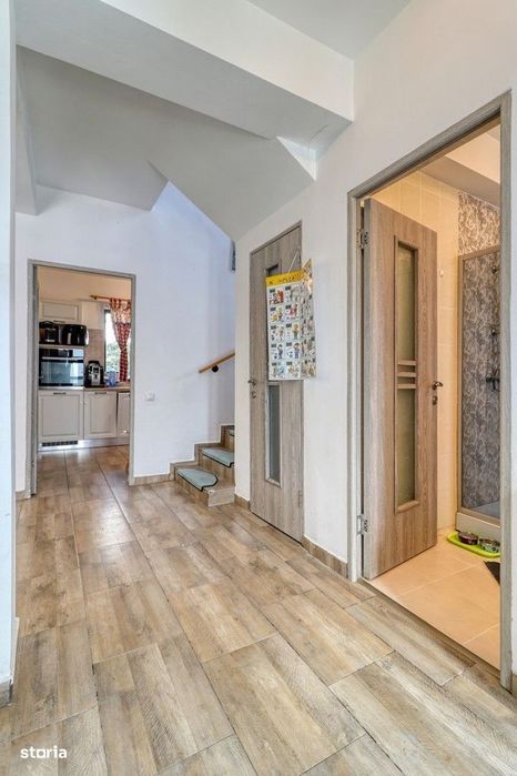 Tunari- Vilă individuală -4 camere si gradina-