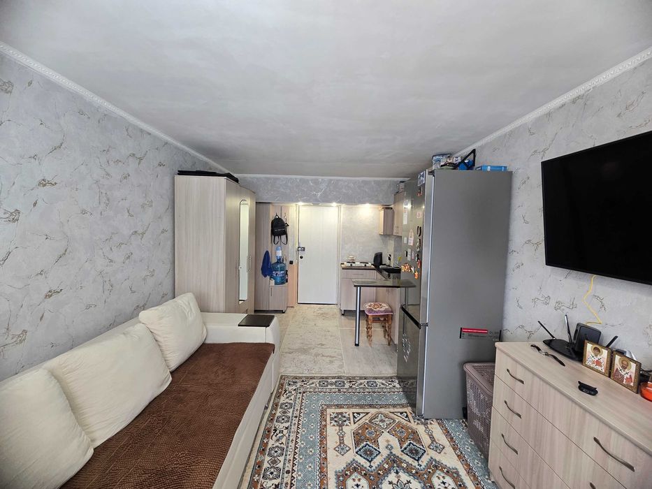 В продаже одна комната, в центре