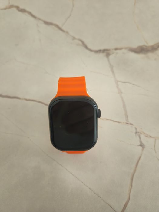 Смарт-часы с двумя ремешками