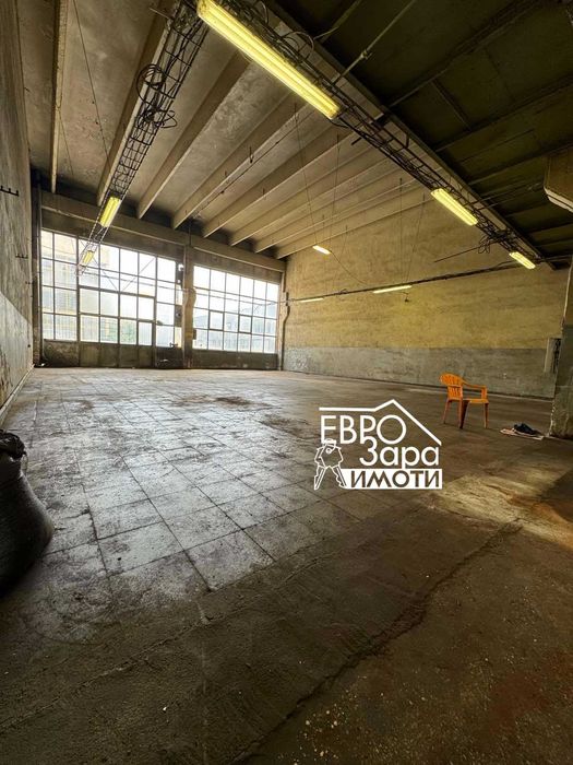 Промишлена сграда с офиси под наем