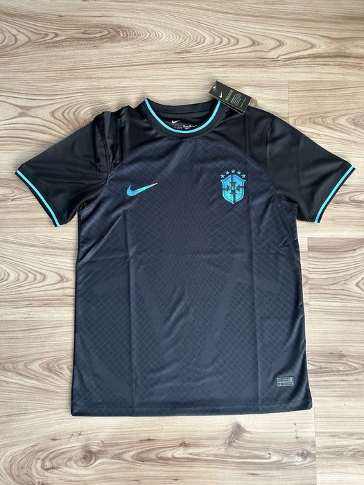 Футболни тениски – ТОП отбори | Нови, Ретро и Concept екипи