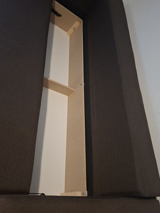 Vând canapea extensibila in stare foarte bună