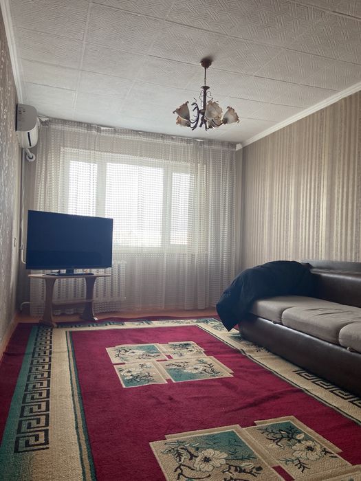 Продается 2 х ком квартира