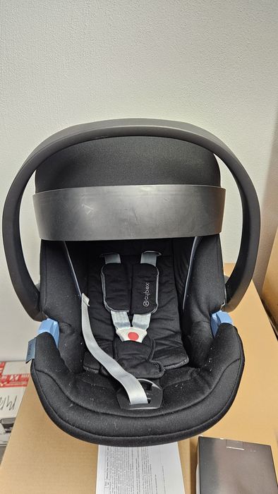 Столче за кола за новородени Cybex Aton 5 с isofix основа