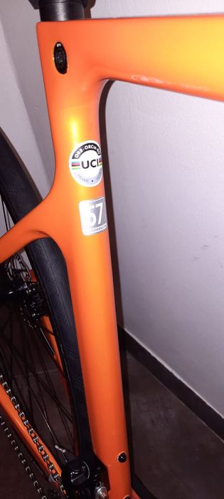 Cursiera   ORBEA ORCA  / carbon   /  nouă