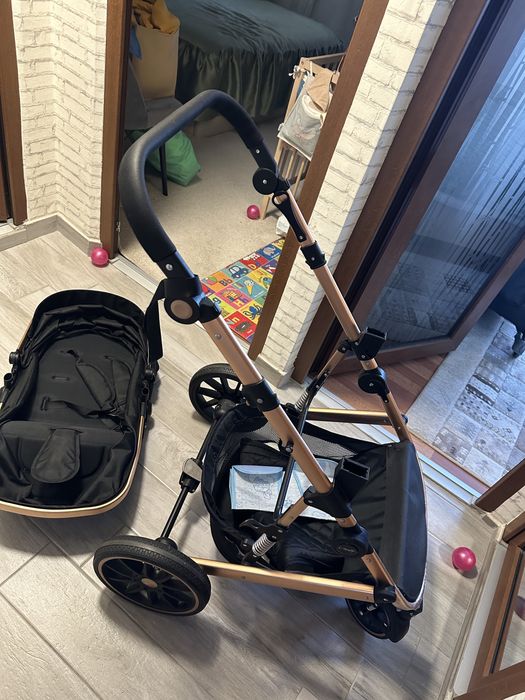 Carucior 2 in 1 in stare buna,utilizat