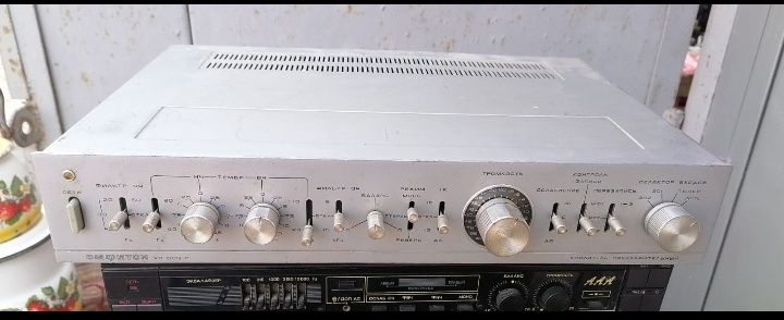 Продам предварительный усилитель Амфитон