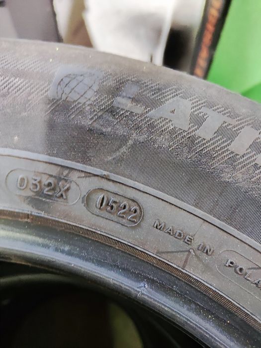 2 бр 235/65/17 Michelin