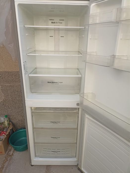 Продам холодильник