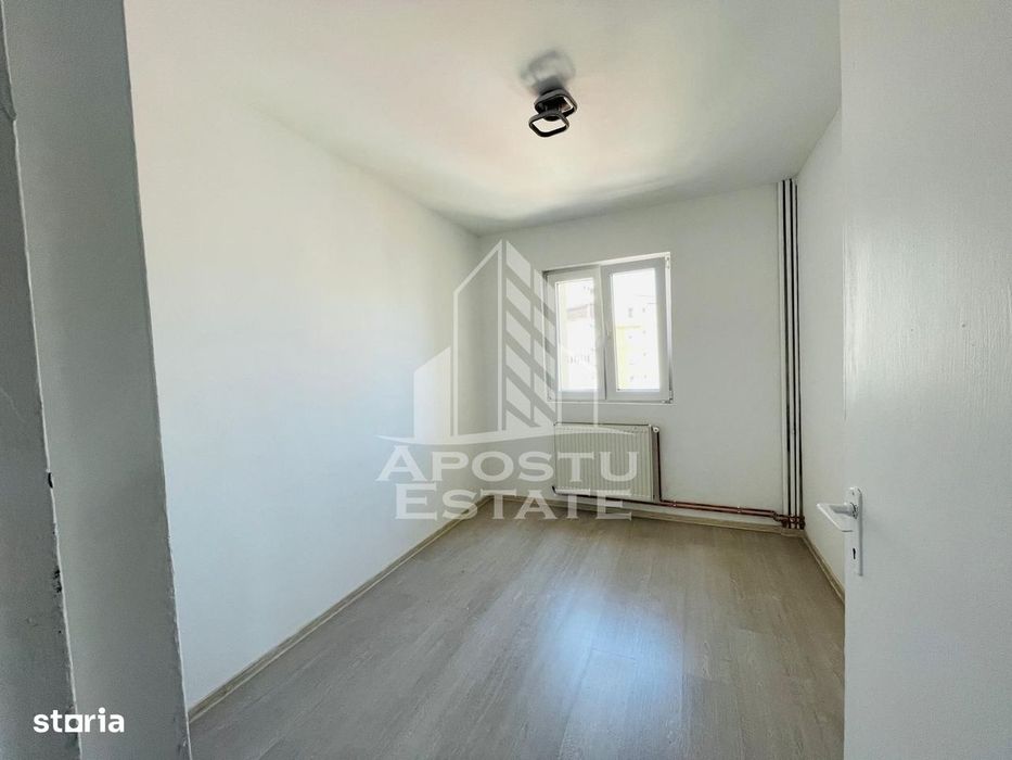 Apartament 4 Camere/Spațios și Luminos/Etaj 7 – Zona Vlaicu/72 mp