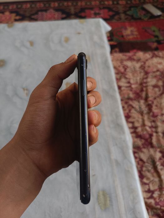 iphone xr 128 gb 77%