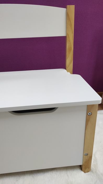 Детска пейка с ракла от MDF и дърво